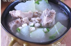 冬瓜薏米排骨汤,冬瓜薏米排骨汤的制作与营养价值”